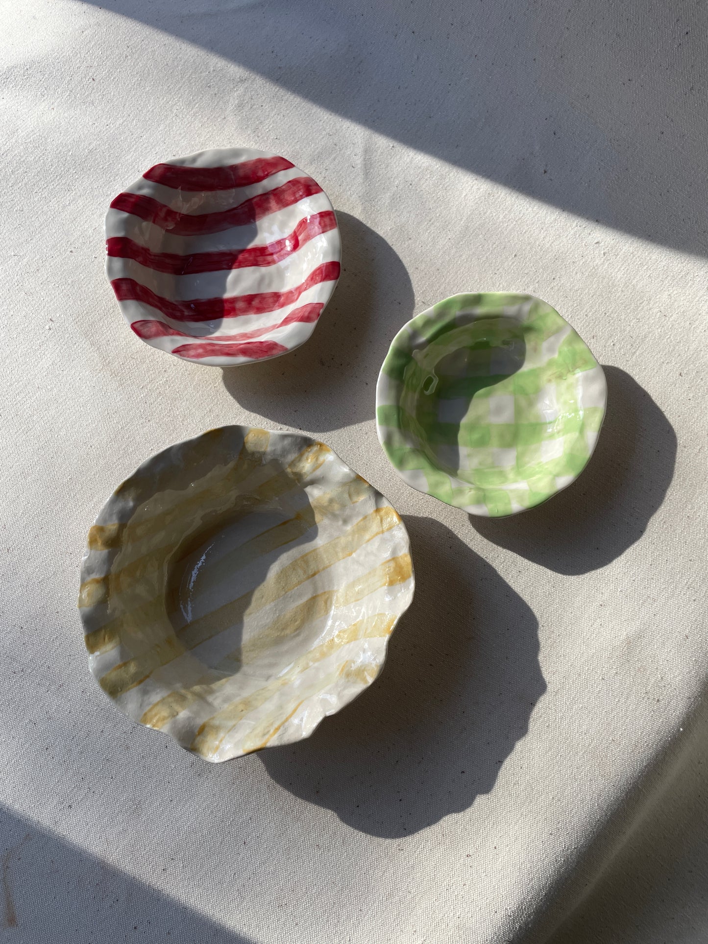 Flutter Bowl Small - Green Apple Gingham