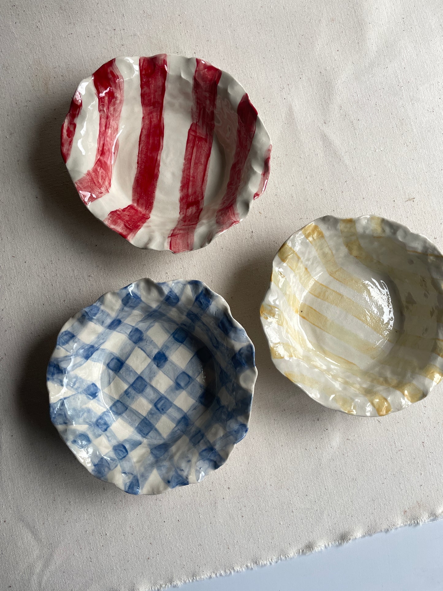 Flutter Bowl Medium - Blue Gingham